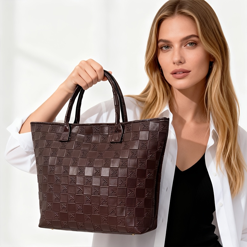 Luxury Bag Collection - กระเป๋าโท้ทผู้หญิงลายควิลท์สีน้ำตาลเข้มสไตล์หรูหรา กระเป๋าถือสไตล์วินเทจสำหรับผู้หญิงขนาดใหญ่จุของได้เยอะ เหมาะสำหรับใช้ในชีวิตประจำวัน