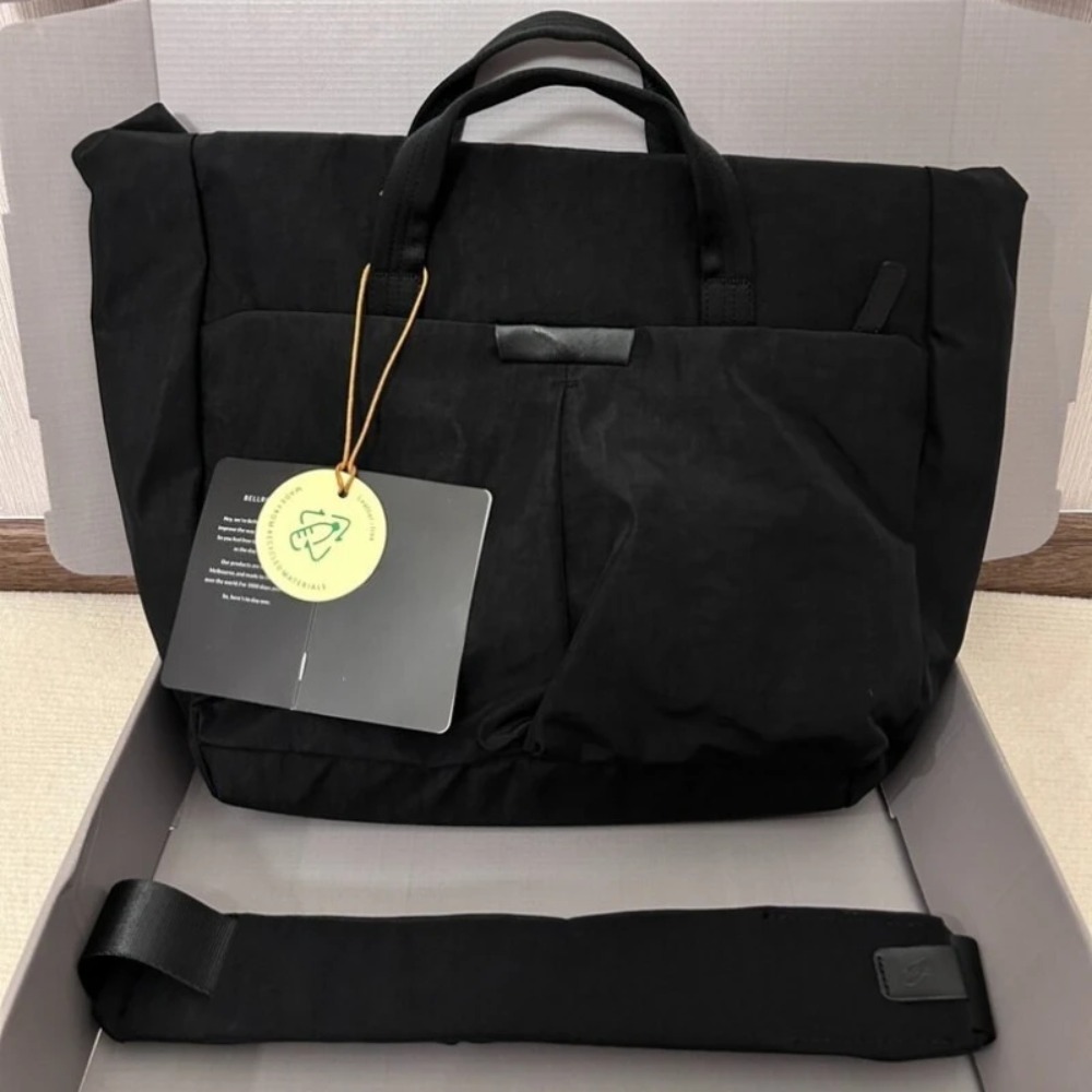 Luxury Bags In Tokyo - กระเป๋าสะพายข้างหรูหรา Tokyo Messenger Bag 14L สำหรับใส่แล็ปท็อป