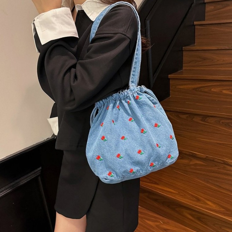 Luxury Bags Best - กระเป๋าผ้าอ้อมสุดหรูที่ดีที่สุด, กระเป๋าสะพายไหล่โท้ทสีพื้นขนาดใหญ่สำหรับผู้หญิง, สไตล์มินิมอลสำหรับธุรกิจและการพักผ่อน