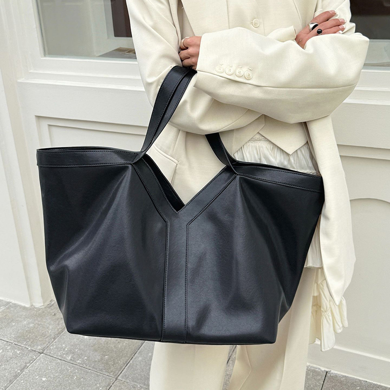 2026 ฤดูใบไม้ผลิแบรนด์หรูกระเป - Luxury Bags 2026 บทวิจารณ์และราคา
