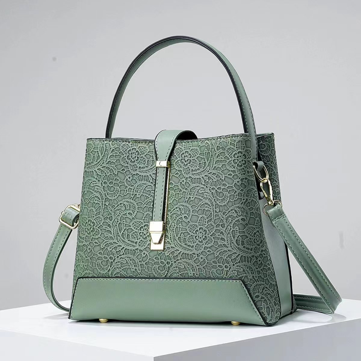 ใหม่หรูหรา Tote กระเป๋าหนัง Cl - Luxury Bag Collection บทวิจารณ์และราคา