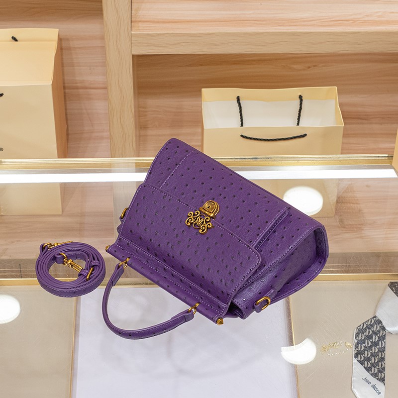 กระเป๋าถือสตรีความจุขนาดใหญ่ 2 - Luxury Bags Trend 2025 บทวิจารณ์และราคา