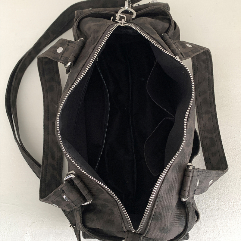 กระเป๋าถือหนังแท้ดีไซน์หรูสไตล - Luxury Bags 2026 บทวิจารณ์และราคา