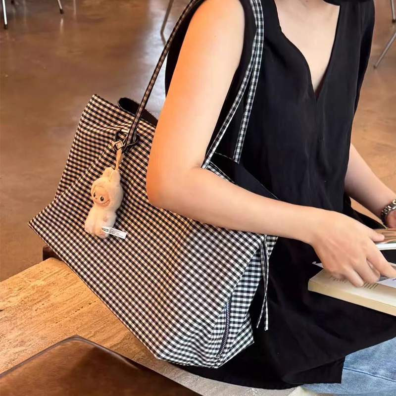 กระเป๋าโท้ทลายตารางแบบลำลองสำห - Luxury Bags 2026 บทวิจารณ์และราคา
