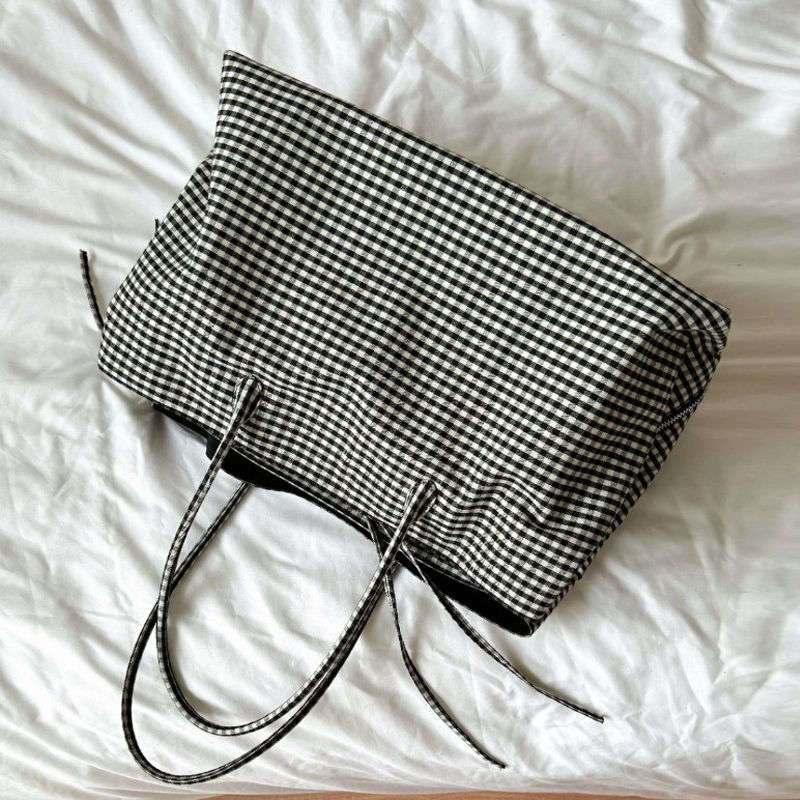 กระเป๋าโท้ทลายตารางแบบลำลองสำห - Luxury Bags 2026 บทวิจารณ์และราคา