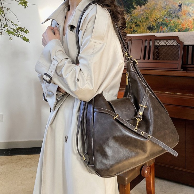 กระเป๋าใส่ผ้าอ้อมดีไซน์ทันสมัย - Luxury Bags Best บทวิจารณ์และราคา
