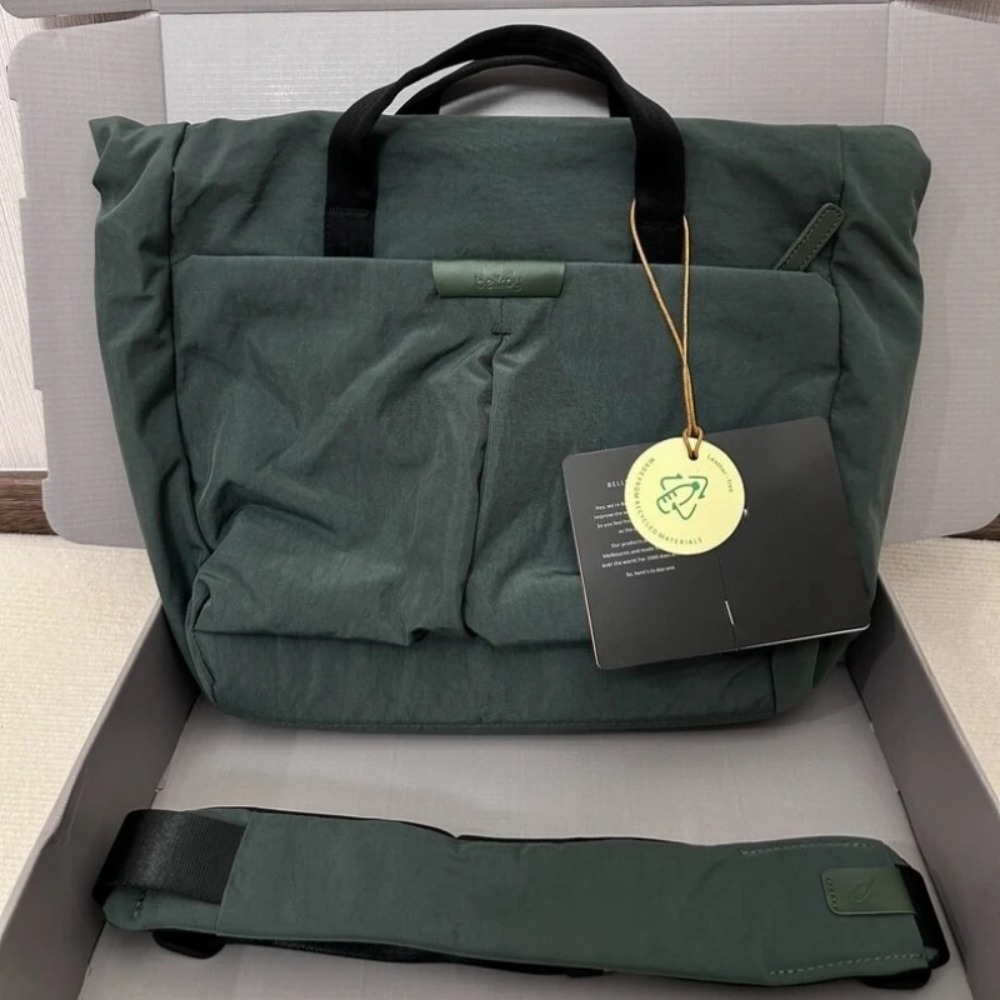 กระเป๋าสะพายข้างหรูหรา Tokyo M - Luxury Bags In Tokyo บทวิจารณ์และราคา