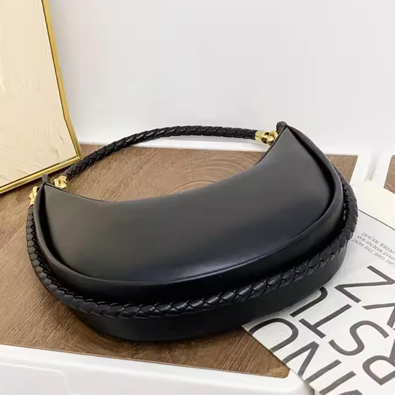กระเป๋าทรงกลมคลาสสิกสำหรับผู้ห - Luxury Bags 2026 บทวิจารณ์และราคา