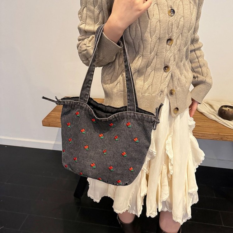 กระเป๋าผ้าอ้อมสุดหรูที่ดีที่สุ - Luxury Bags Best บทวิจารณ์และราคา